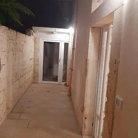 Casa Di Carmine 1 גלאטינה